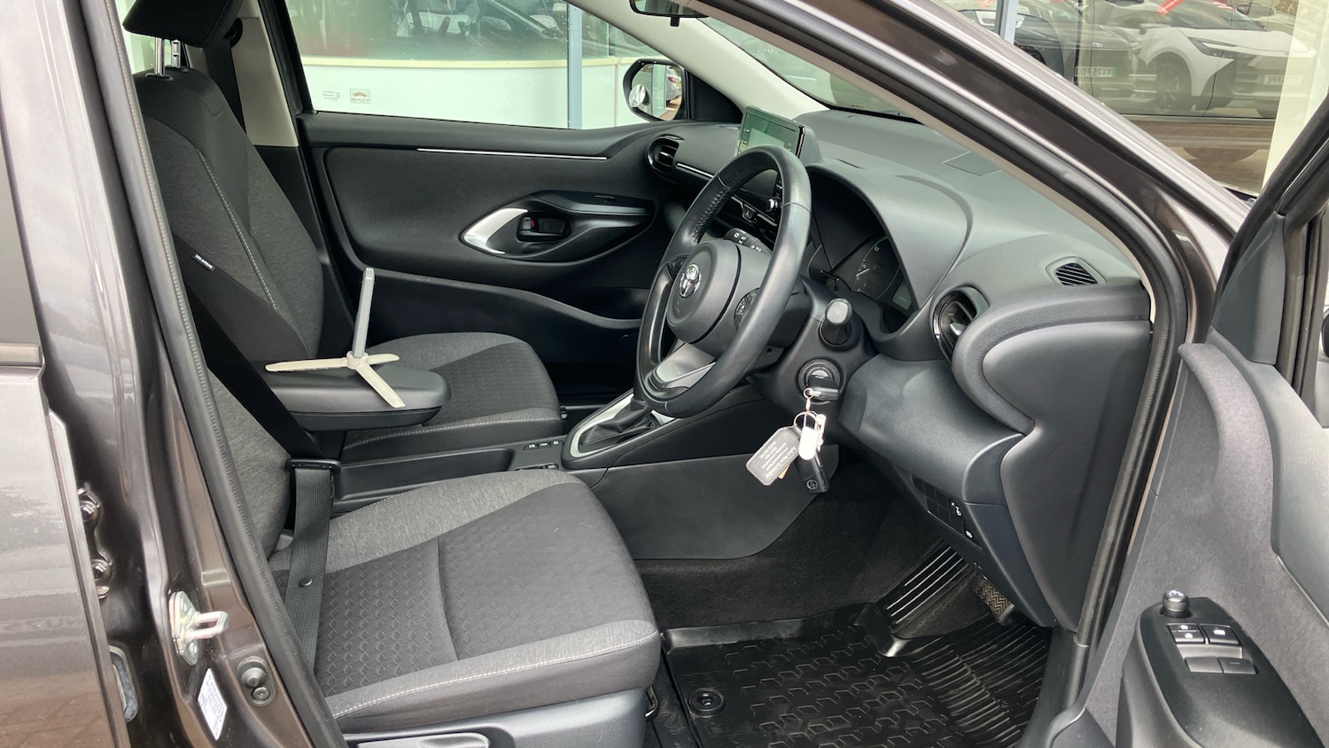 Used Toyota Yaris 2022 for sale - 76413241: Photo 11