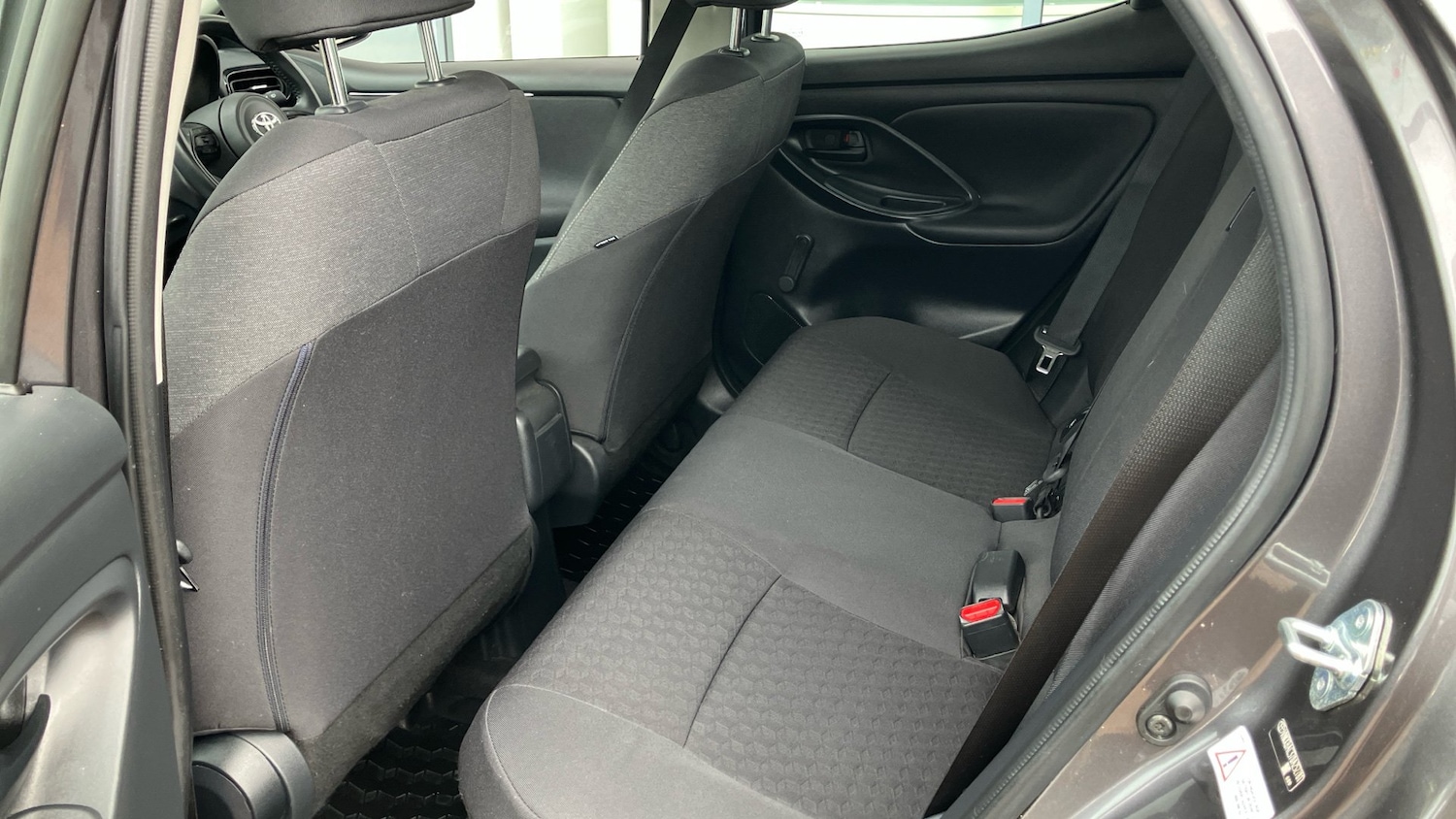 Used Toyota Yaris 2022 for sale - 76413241: Photo 13