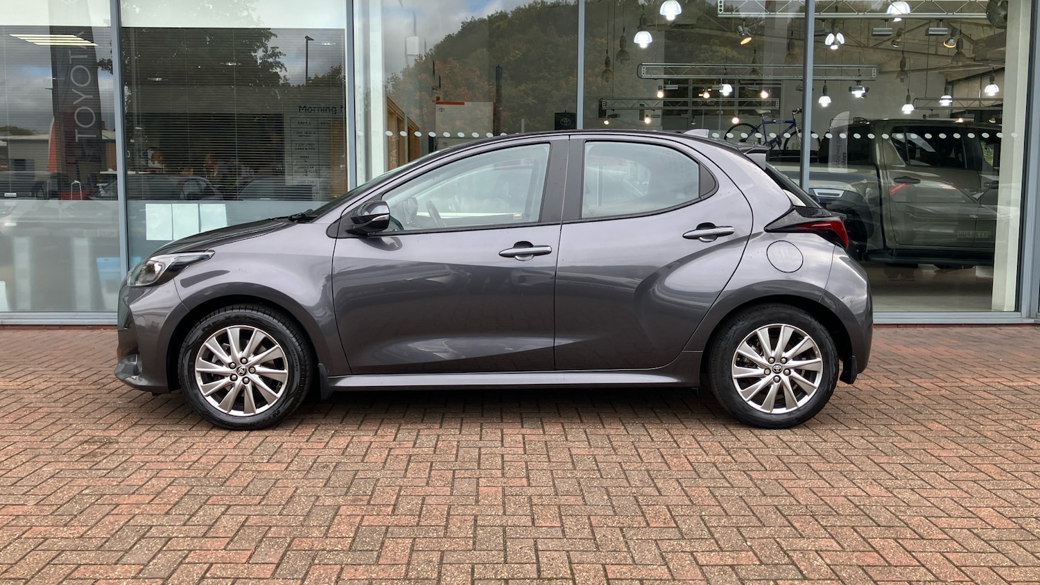 Used Toyota Yaris 2022 for sale - 76413241: Photo 17