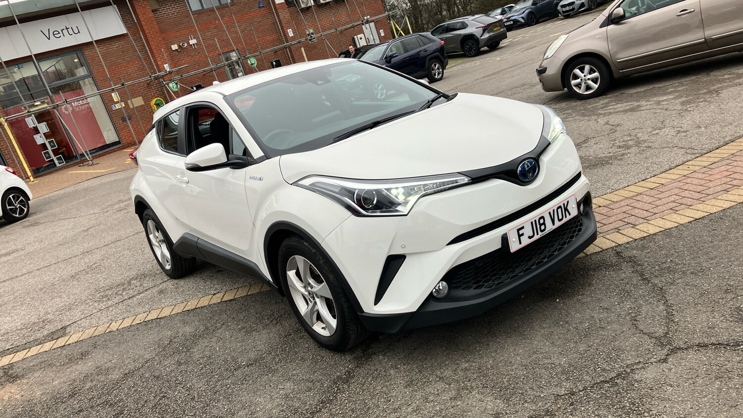 Used Toyota C-HR 2018 for sale - 77998238: Photo 28
