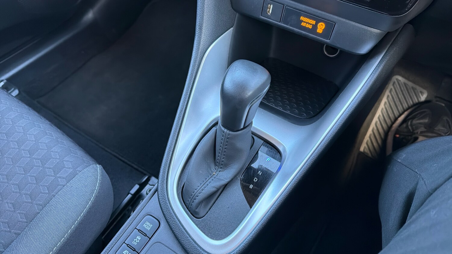 Used Toyota Yaris 2023 for sale - 77883758: Photo 30