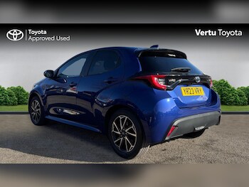 Used Toyota Yaris 2023 for sale - 77883758: Photo
