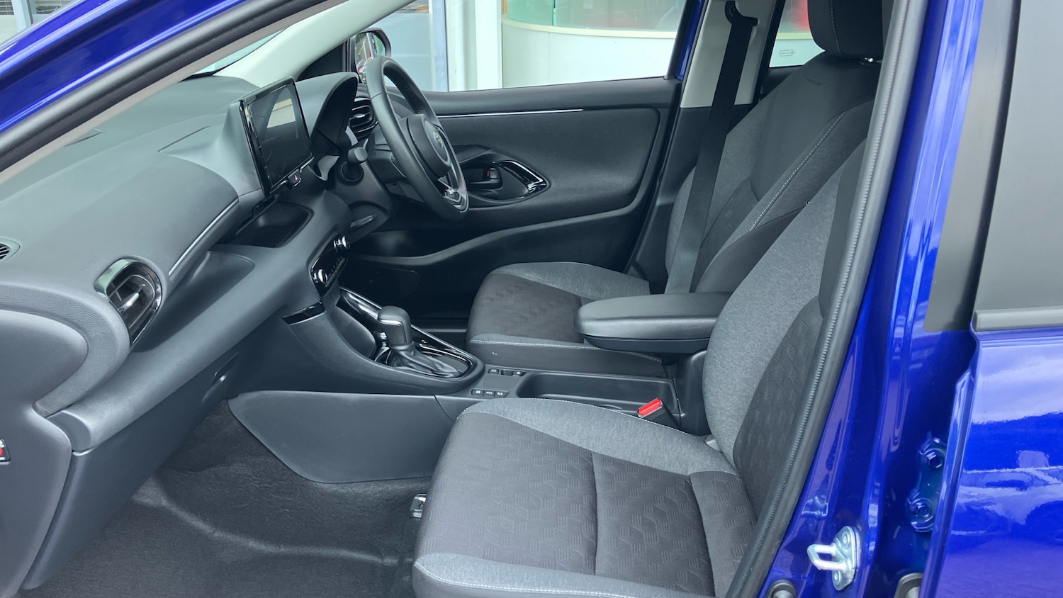 Used Toyota Yaris 2024 for sale - 75921669: Photo 10