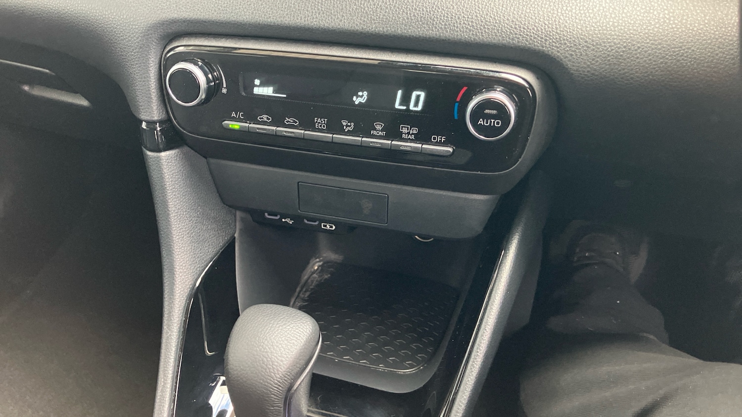 Used Toyota Yaris 2024 for sale - 75921669: Photo 28