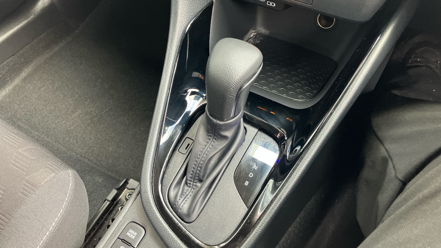 Used Toyota Yaris 2024 for sale - 75921669: Photo 29
