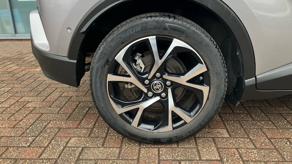 Used Toyota C-HR 2020 for sale - 76257552: Photo 31