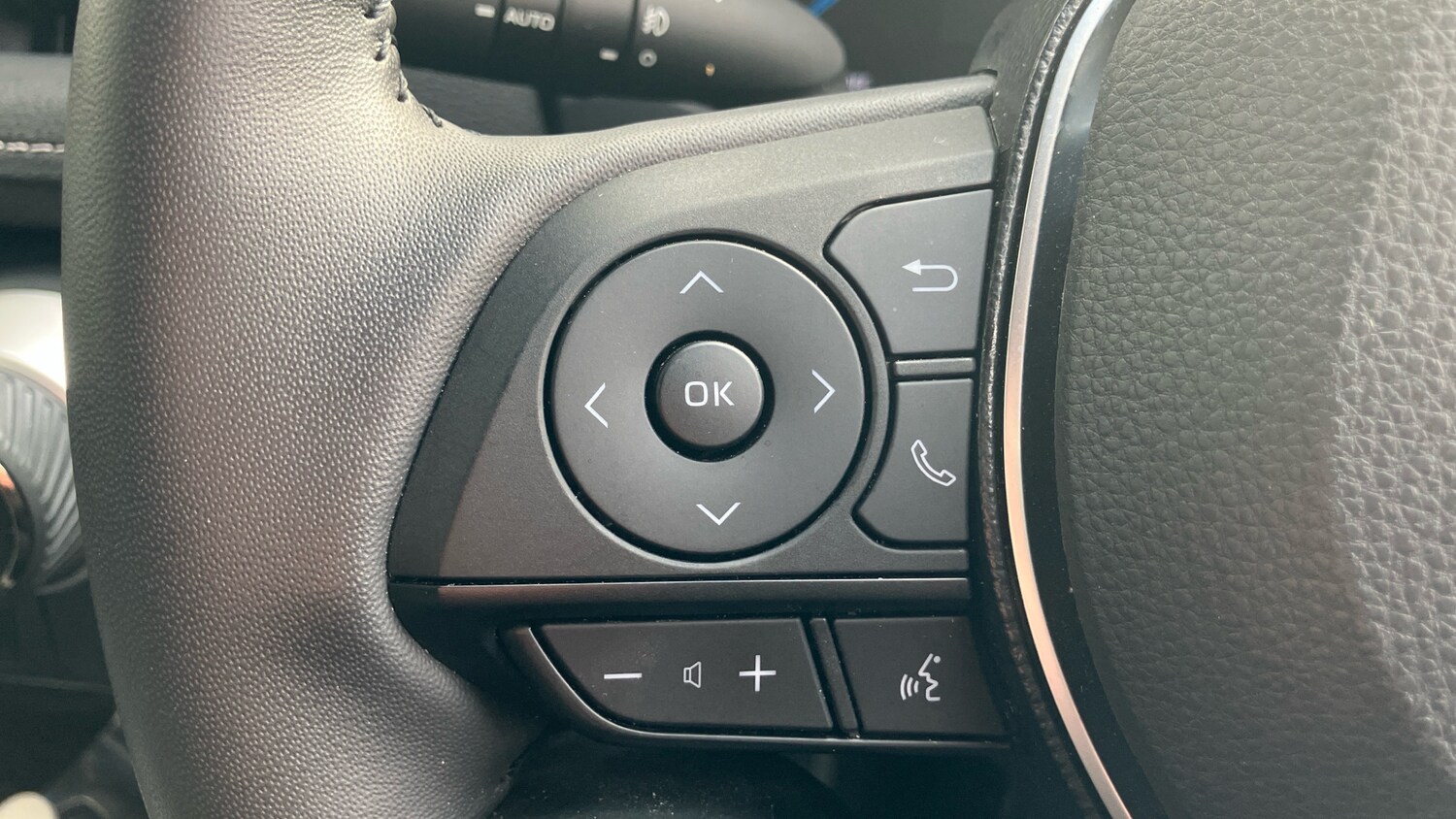 Used Toyota RAV4 2021 for sale - 76008746: Photo 29