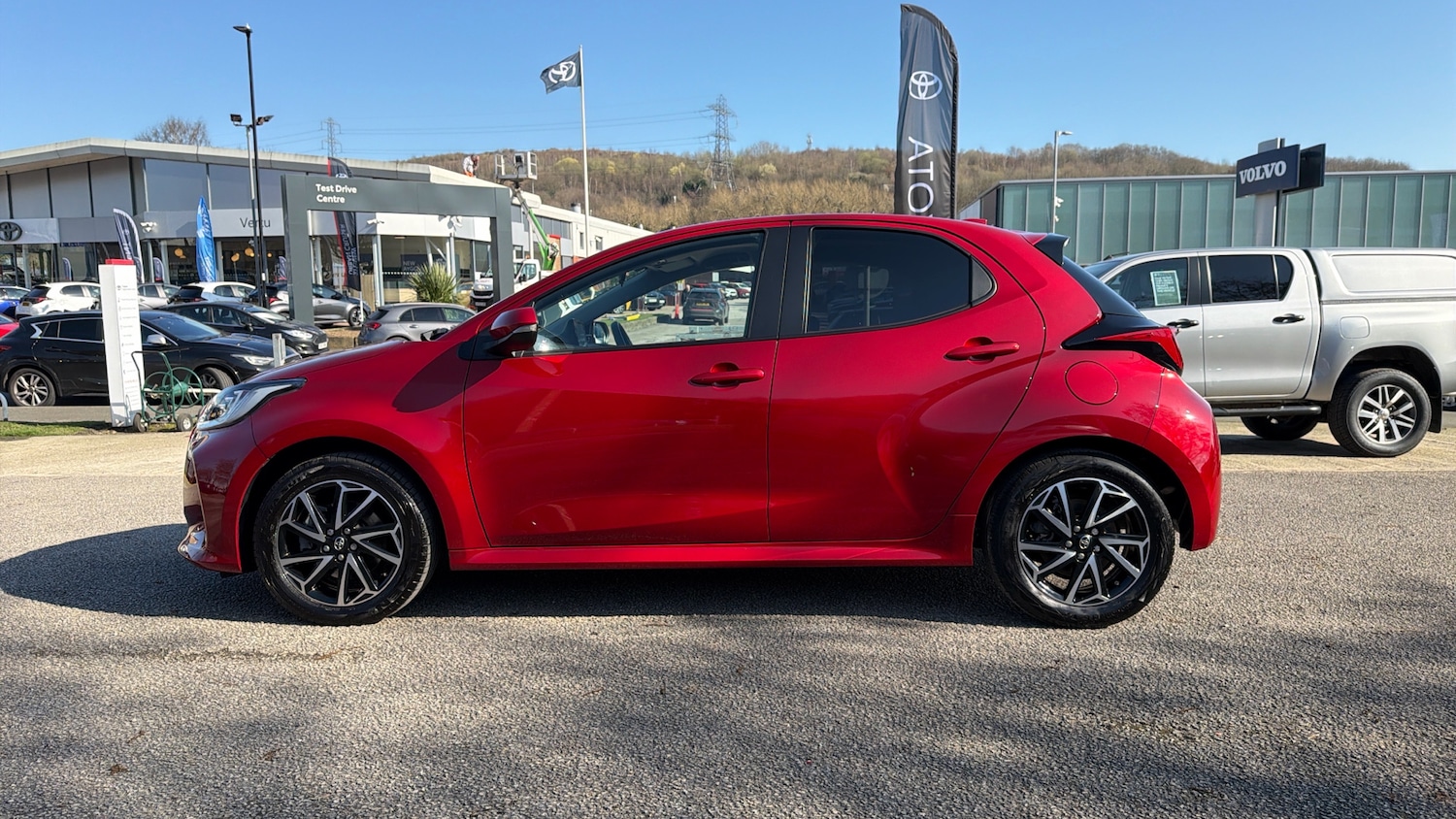 Used Toyota Yaris 2023 for sale - 77779062: Photo 17