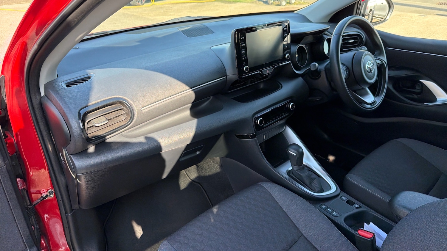 Used Toyota Yaris 2023 for sale - 77779062: Photo 35