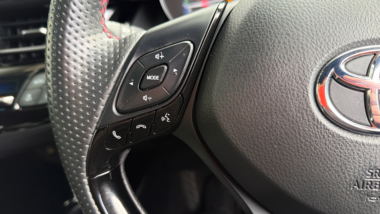 Used Toyota C-HR 2023 for sale - 77676998: Photo 27