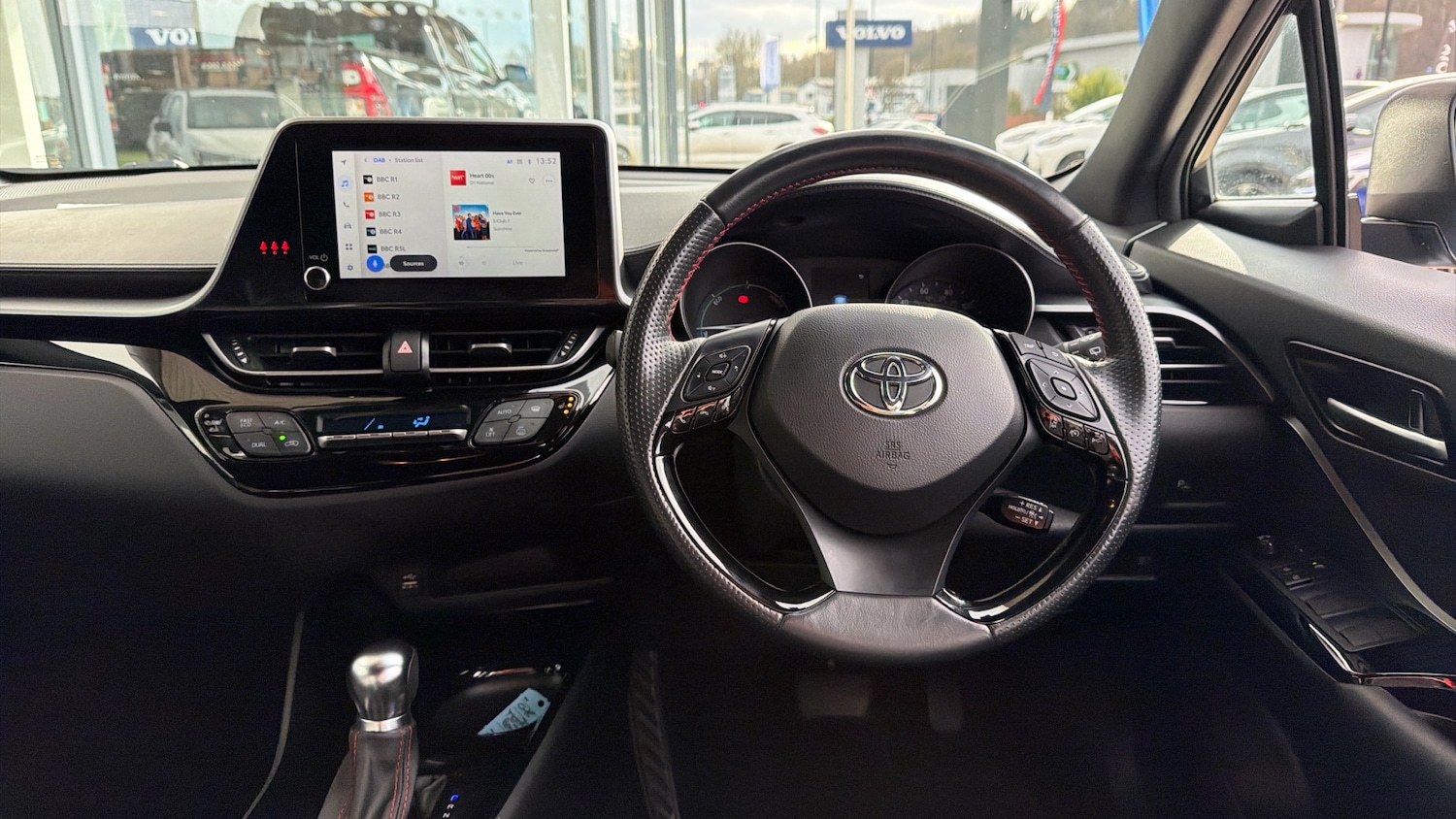 Used Toyota C-HR 2023 for sale - 77676998: Photo 8