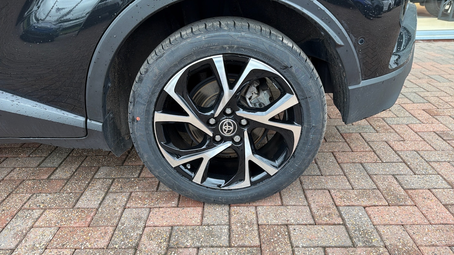 Used Toyota C-HR 2020 for sale - 77676996: Photo 34