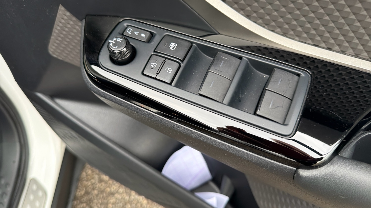 Used Toyota C-HR 2023 for sale - 76580644: Photo 26