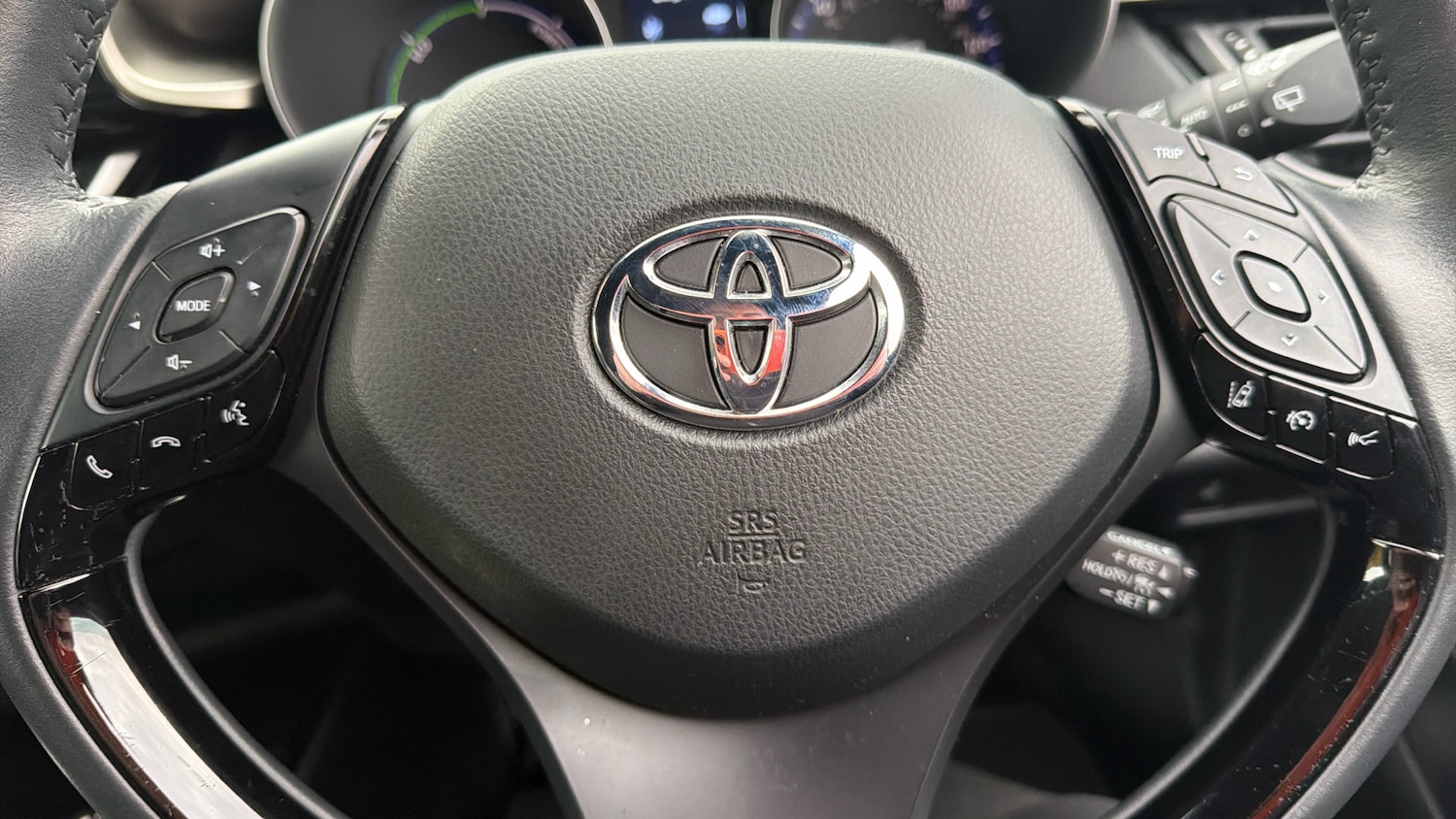 Used Toyota C-HR 2023 for sale - 76580644: Photo 28