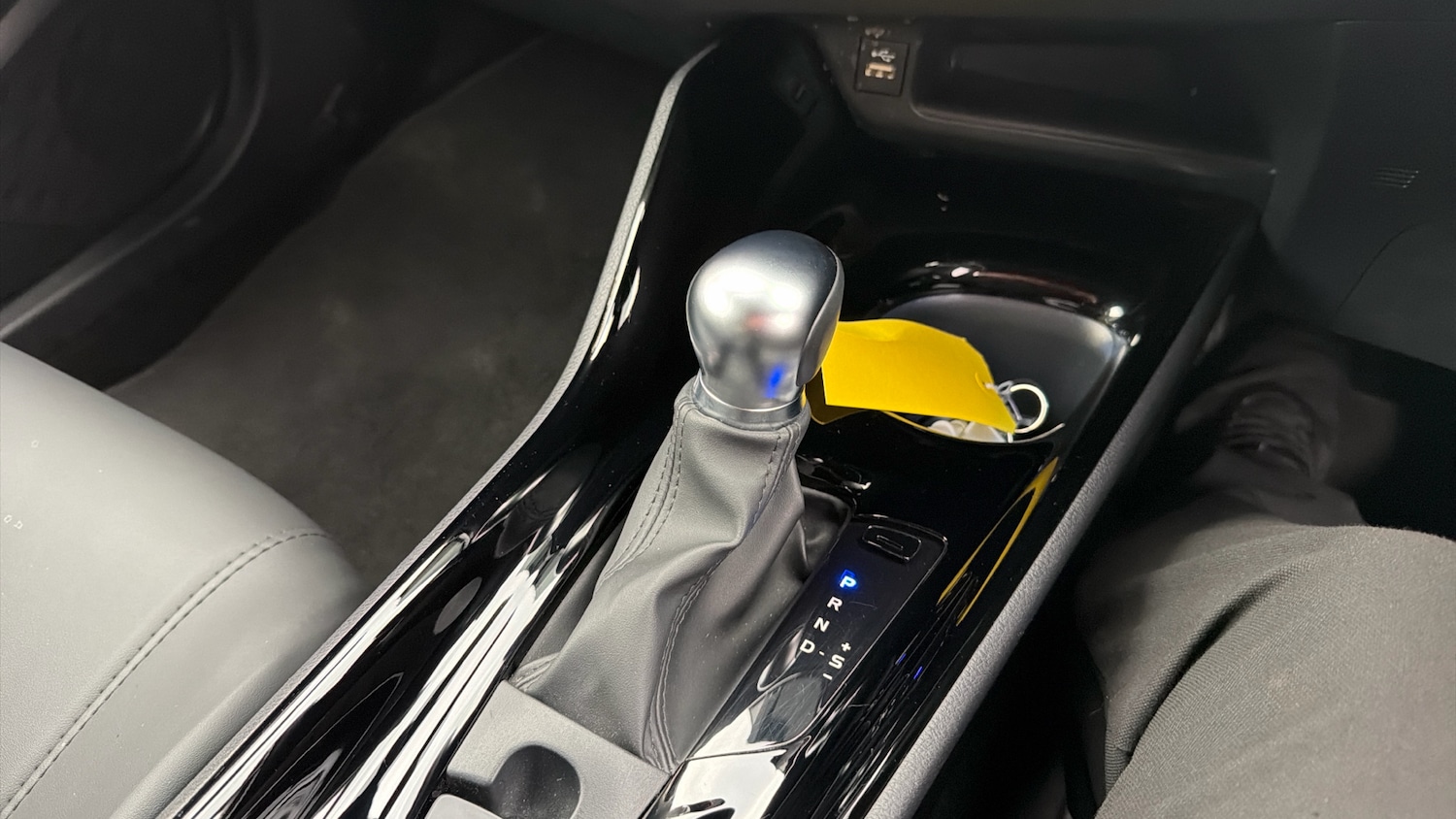 Used Toyota C-HR 2023 for sale - 76580644: Photo 30