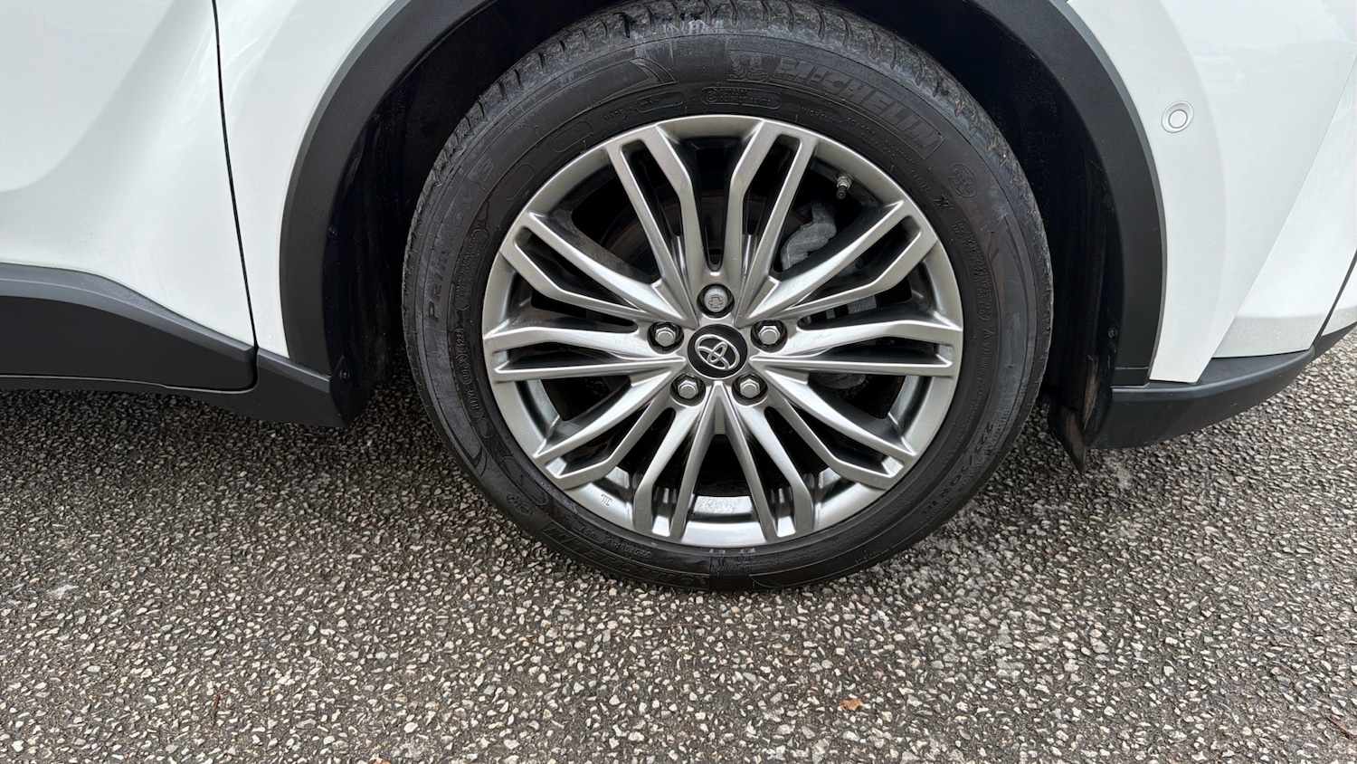 Used Toyota C-HR 2023 for sale - 76580644: Photo 31