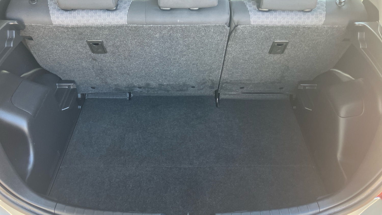 Used Toyota Yaris 2015 for sale - 75995062: Photo 14