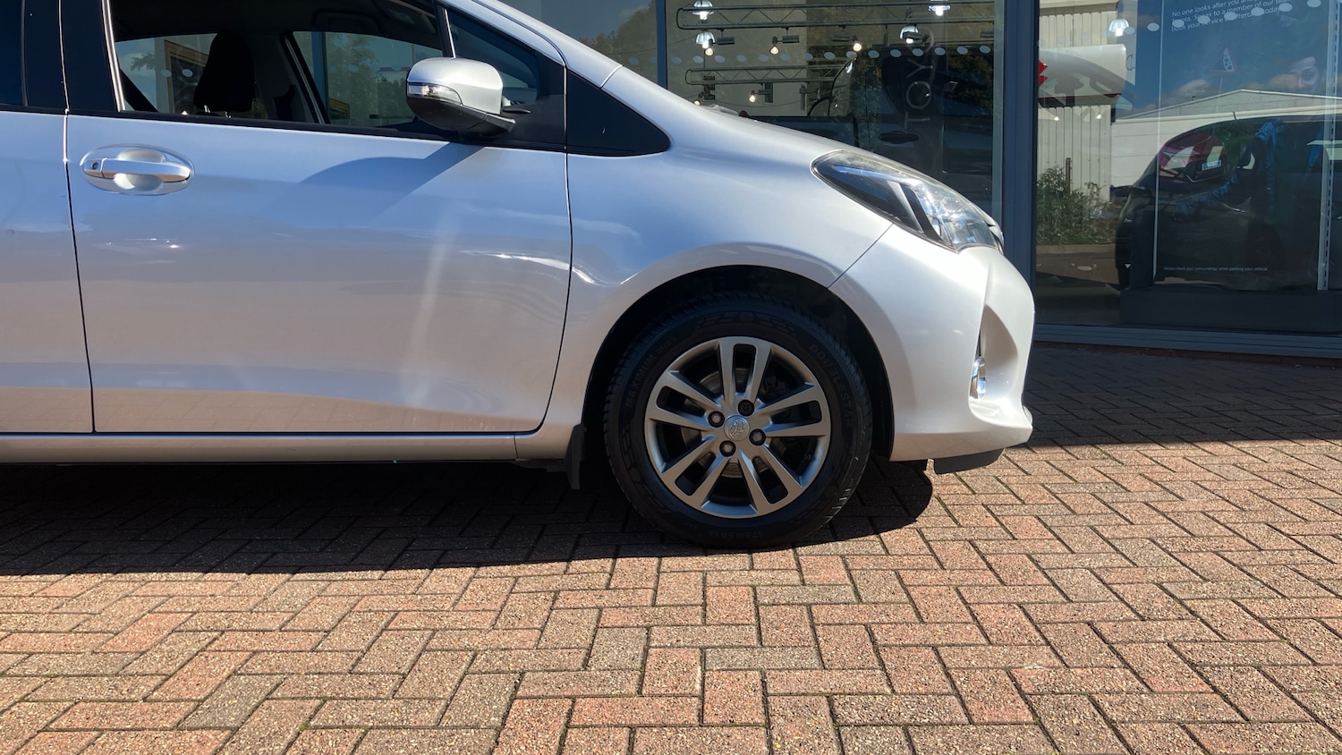 Used Toyota Yaris 2015 for sale - 75995062: Photo 18