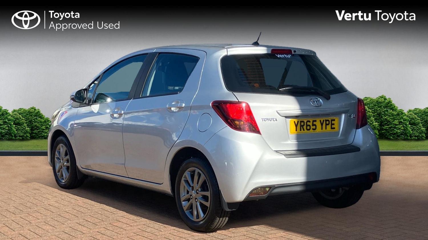 Used Toyota Yaris 2015 for sale - 75995062: Photo 4