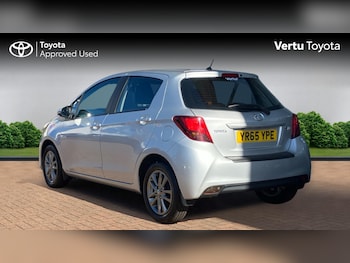 Used Toyota Yaris 2015 for sale - 75995062: Photo 4