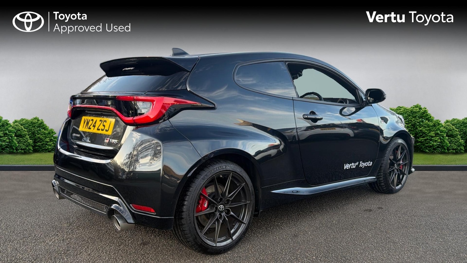 Used Toyota Yaris 2024 for sale - 76959757: Photo 2