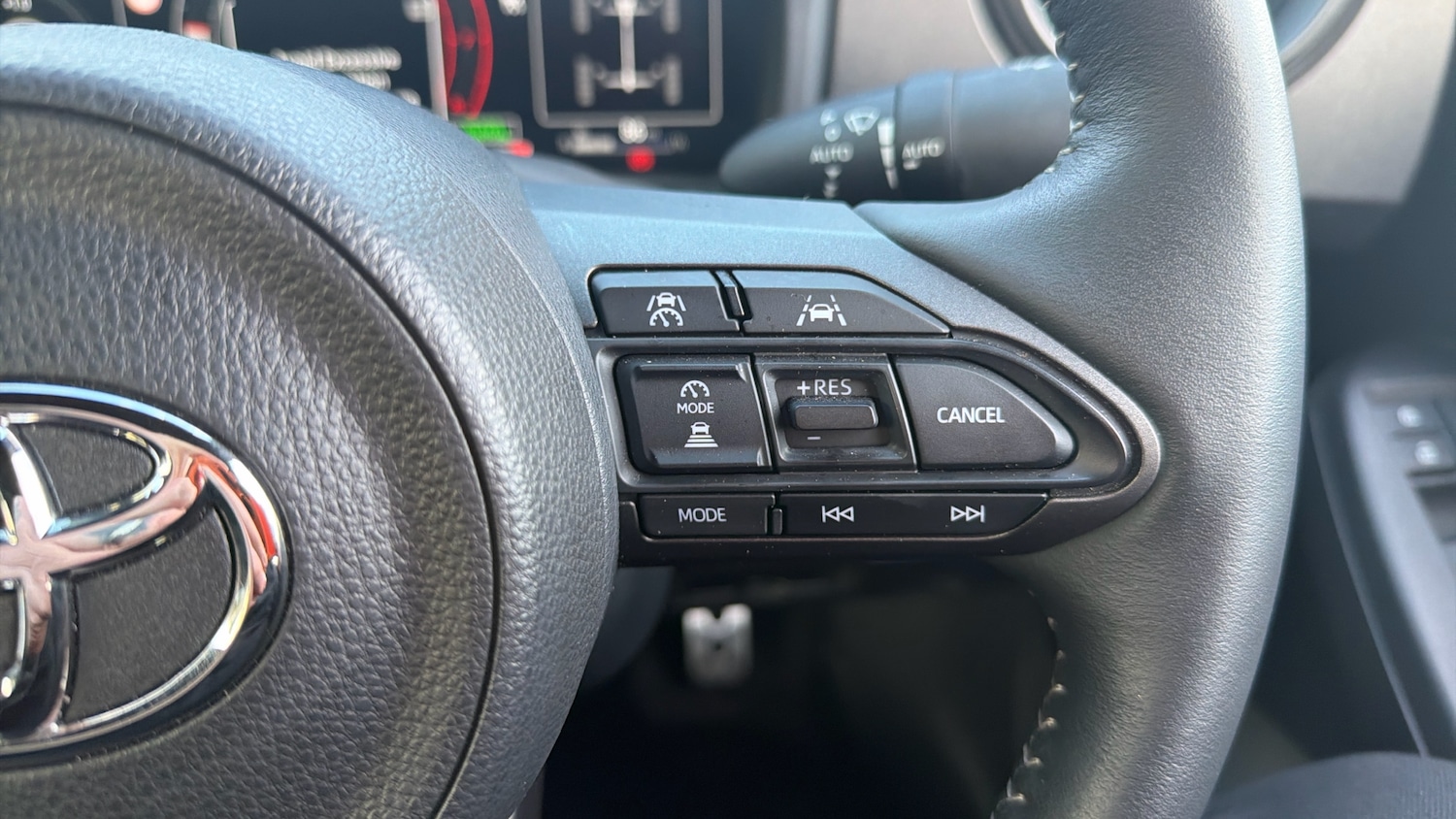 Used Toyota Yaris 2024 for sale - 76959757: Photo 31