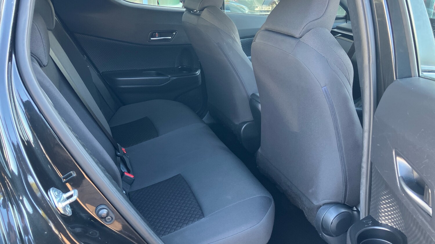 Used Toyota C-HR 2022 for sale - 76299236: Photo 12