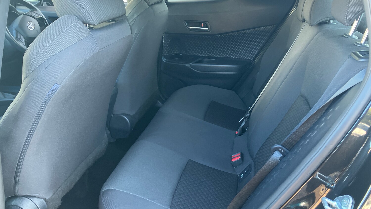 Used Toyota C-HR 2022 for sale - 76299236: Photo 13