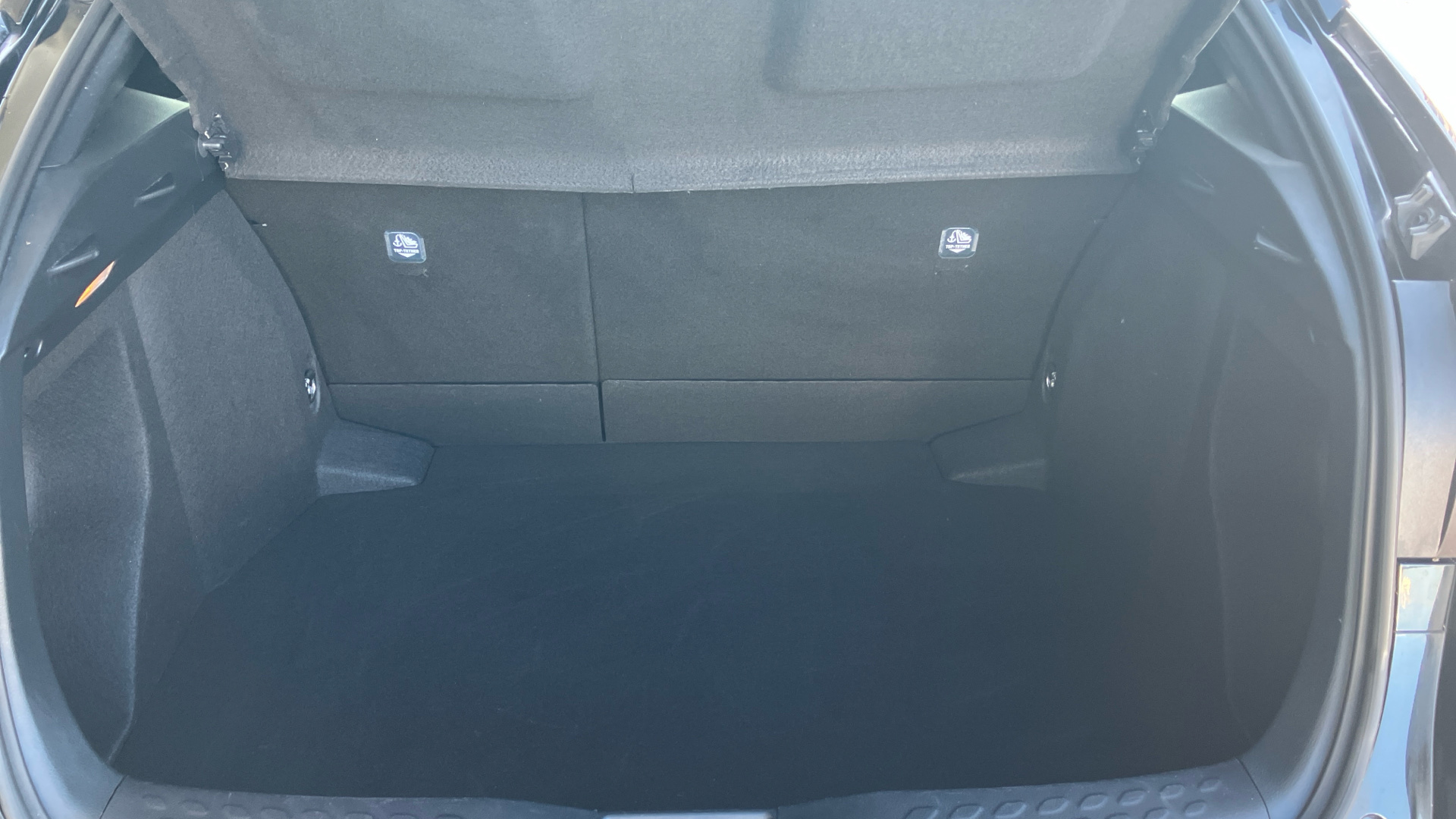 Used Toyota C-HR 2022 for sale - 76299236: Photo 14