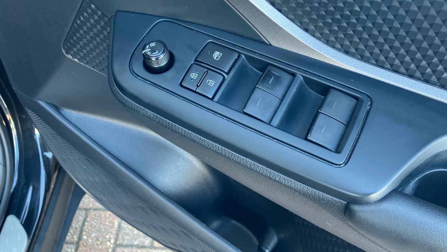 Used Toyota C-HR 2022 for sale - 76299236: Photo 26