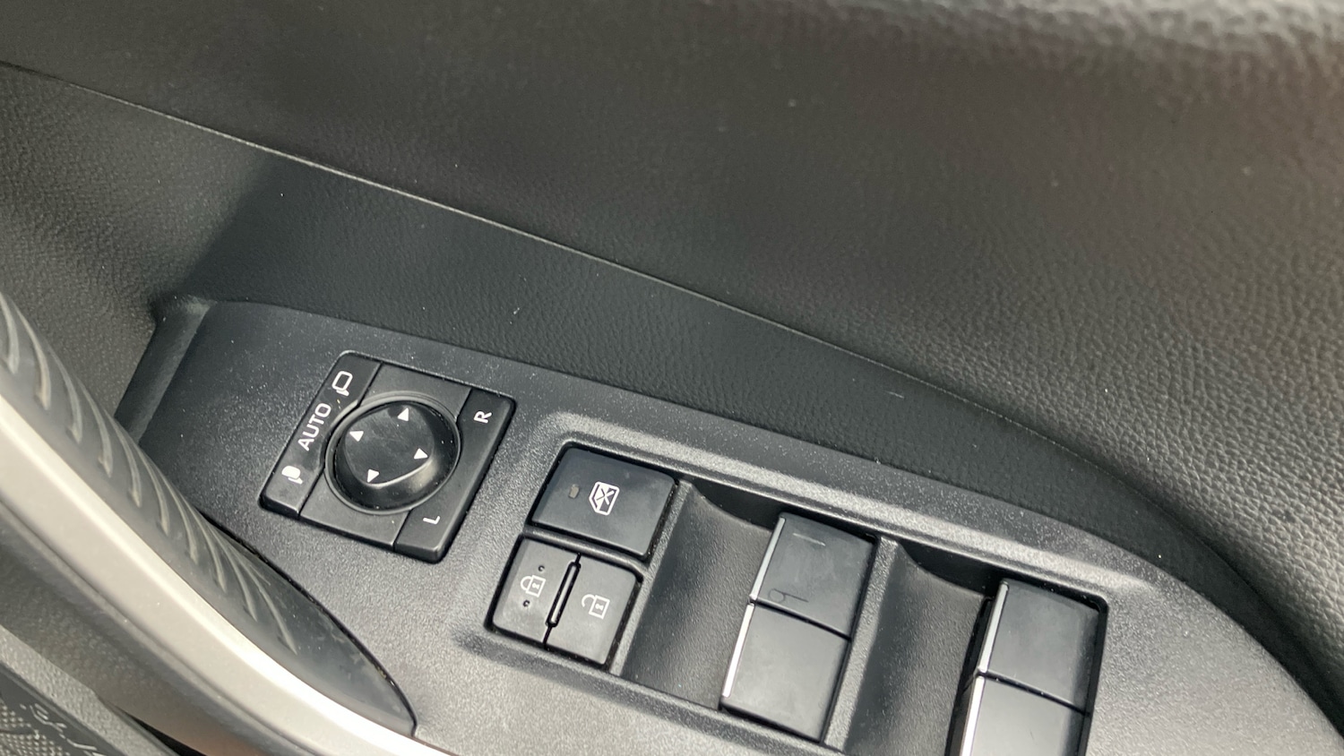 Used Toyota RAV4 2020 for sale - 76329913: Photo 26