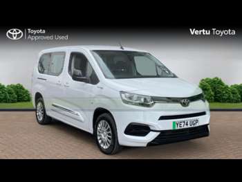 Used Toyota PROACE CITY Verso 2025 for sale - 74890890: Photo