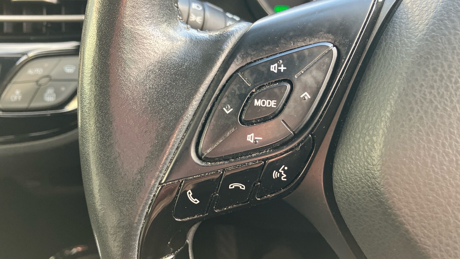 Used Toyota C-HR 2020 for sale - 76877787: Photo 29