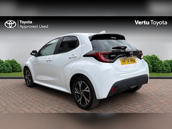 Used Toyota Yaris 2024 for sale - 78840798: Photo