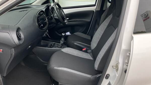 Used Toyota Aygo X 2022 for sale - 76265904: Photo 10