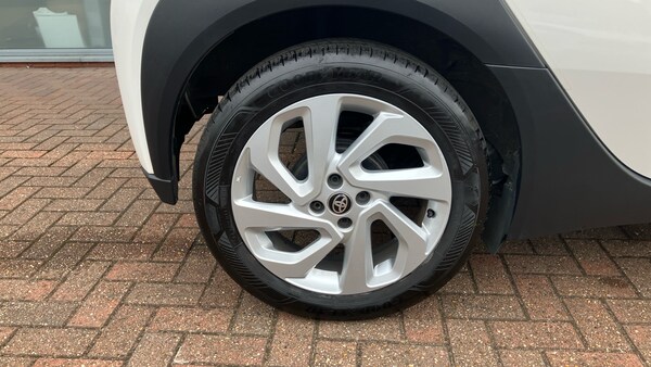 Used Toyota Aygo X 2022 for sale - 76265904: Photo 31
