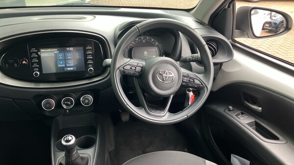 Used Toyota Aygo X 2022 for sale - 76265904: Photo 6