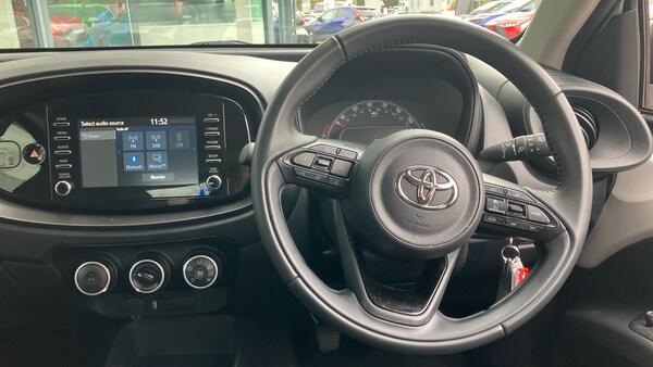 Used Toyota Aygo X 2022 for sale - 76265904: Photo 8