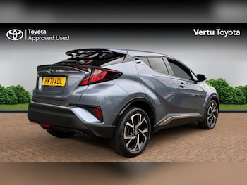 Used Toyota C-HR 2021 for sale - 76696863: Photo