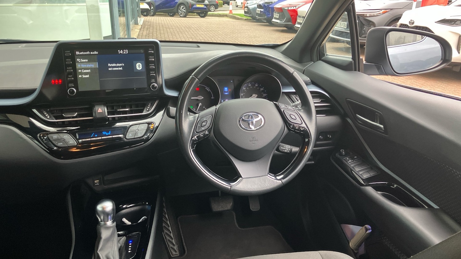 Used Toyota C-HR 2021 for sale - 76696863: Photo 6