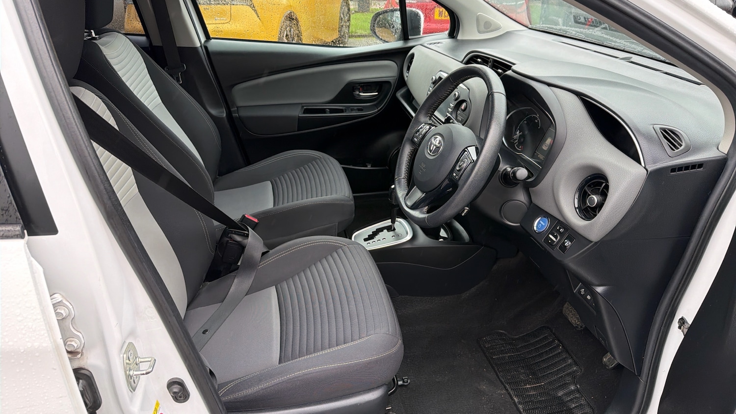 Used Toyota Yaris 2019 for sale - 77803525: Photo 11