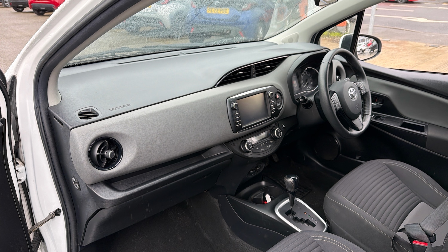 Used Toyota Yaris 2019 for sale - 77803525: Photo 36