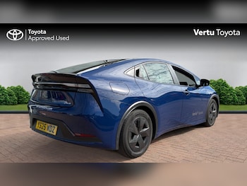 Used Toyota Prius 2025 for sale - 79619973: Photo