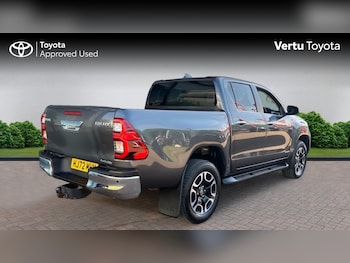 Used Toyota Hilux 2022 for sale - 75472855: Photo