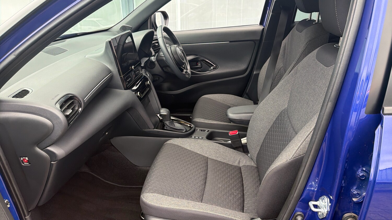 Used Toyota Yaris Cross 2024 for sale - 76718798: Photo 10