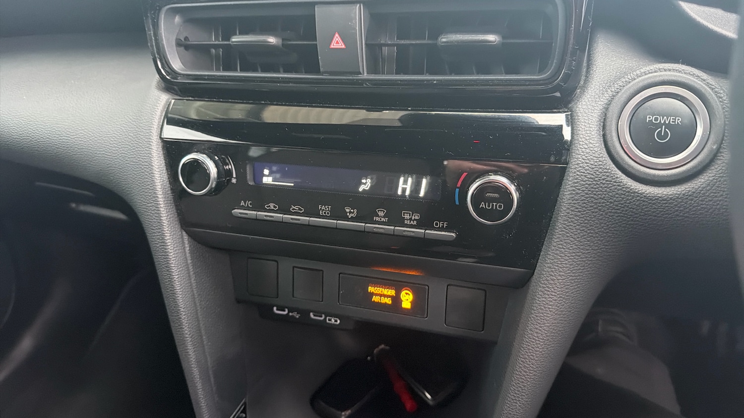 Used Toyota Yaris Cross 2024 for sale - 76718798: Photo 28