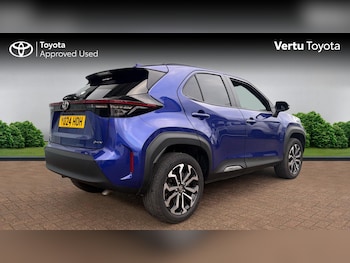 Used Toyota Yaris Cross 2024 for sale - 76718798: Photo