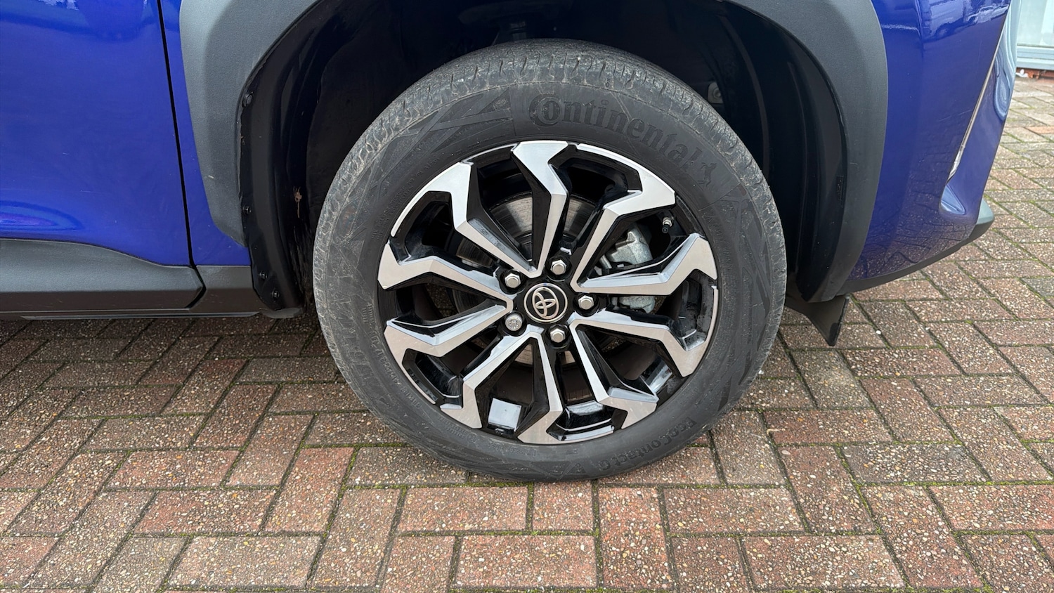 Used Toyota Yaris Cross 2024 for sale - 76718798: Photo 30