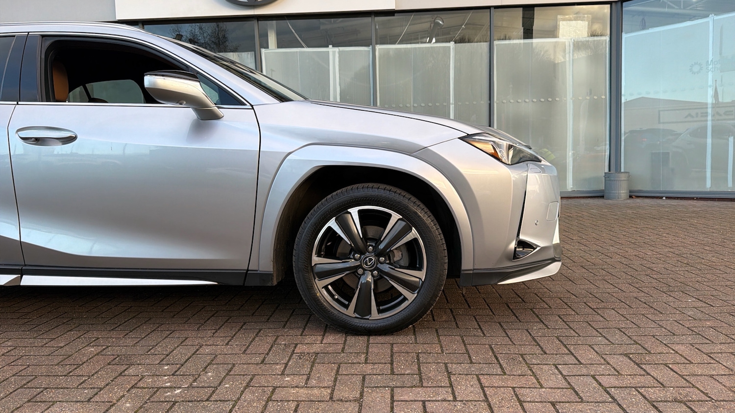 Used Lexus UX 2023 for sale - 76894387: Photo 18