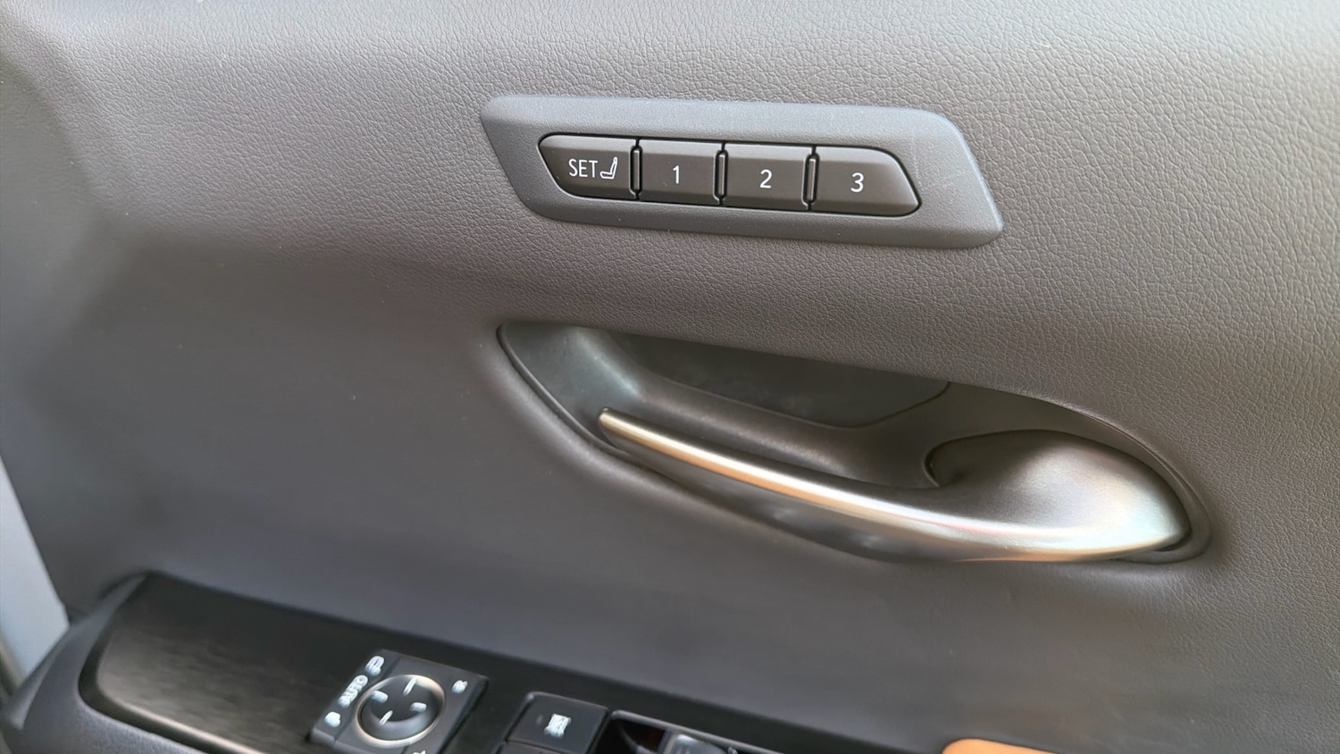 Used Lexus UX 2023 for sale - 76894387: Photo 27